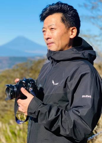Mt.Fuji3776ｍ-神々の世界-富士山写真作品集「プロフィール」